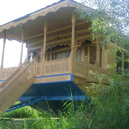 Akbar Group Of Heritage Houseboats Nagin Bagh Exterior foto