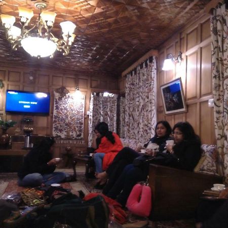 Akbar Group Of Heritage Houseboats Nagin Bagh Exterior foto