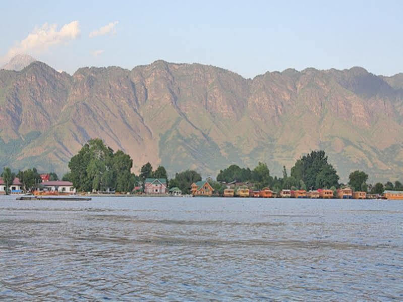 Akbar Group Of Heritage Houseboats Nagin Bagh Exterior foto